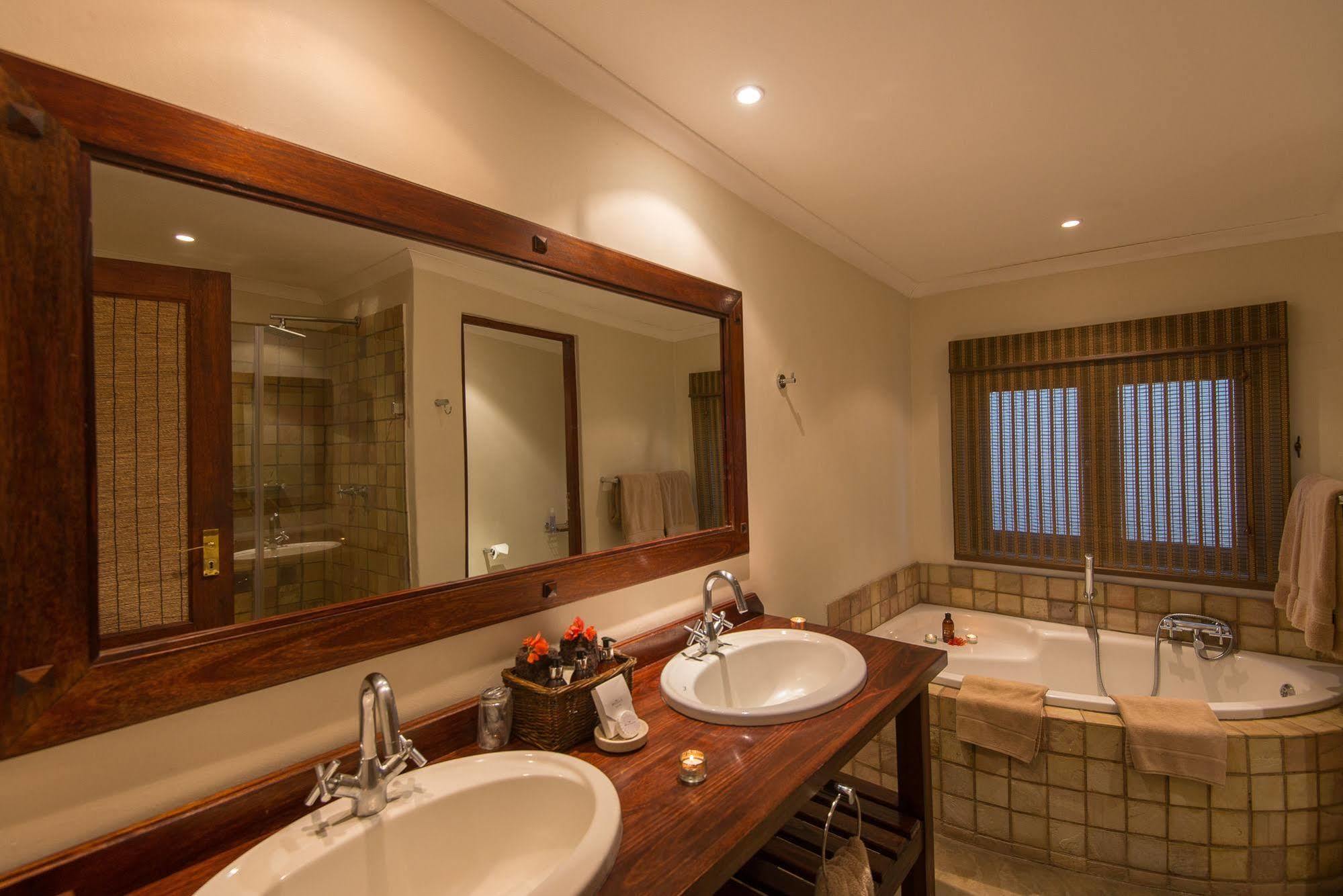 Inyati Game Lodge Metsi Extérieur photo