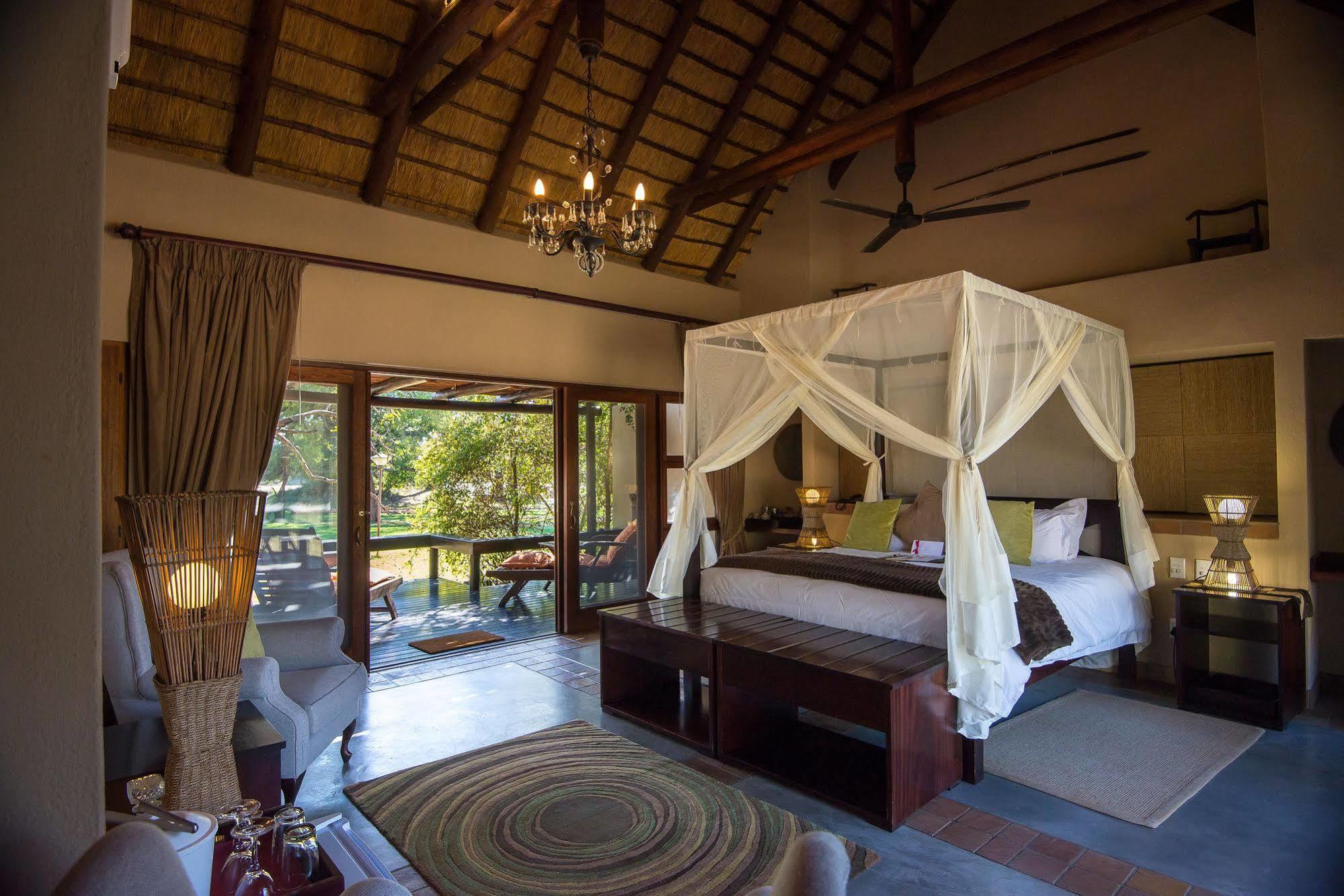 Inyati Game Lodge Metsi Extérieur photo