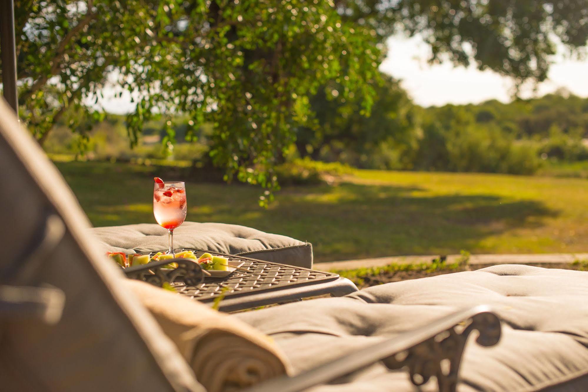 Inyati Game Lodge Metsi Extérieur photo