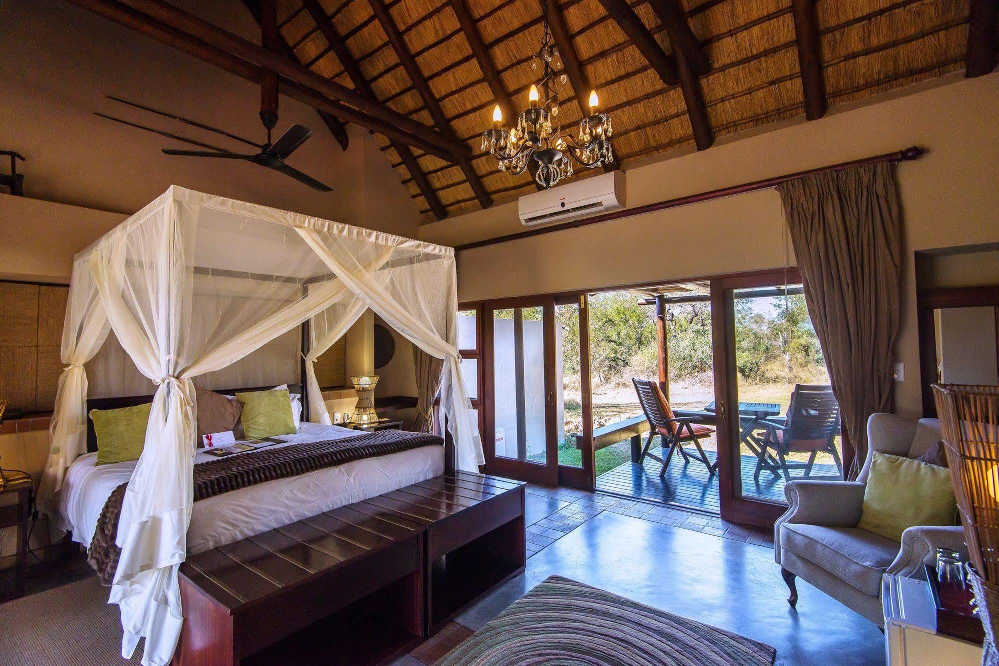 Inyati Game Lodge Metsi Extérieur photo
